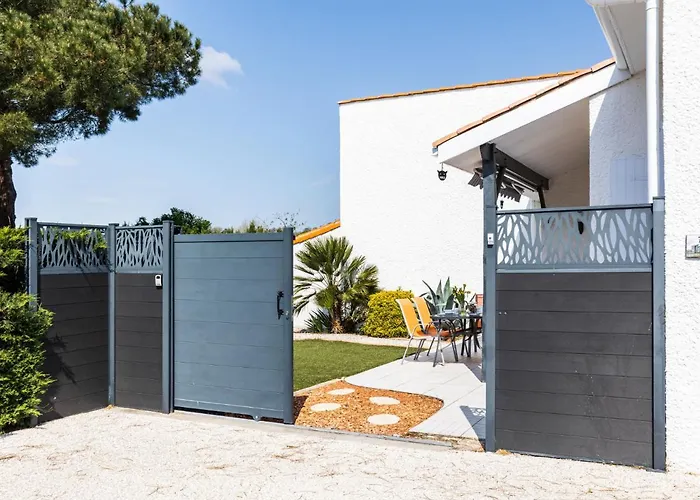 Les Palmyriennes-3 By Interhome *